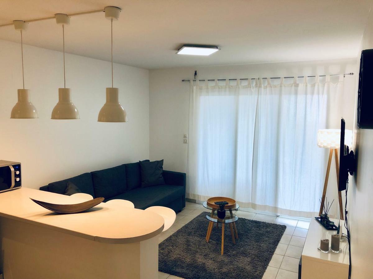 Appartement Au Bord De L'Eau 르 물레 외부 사진